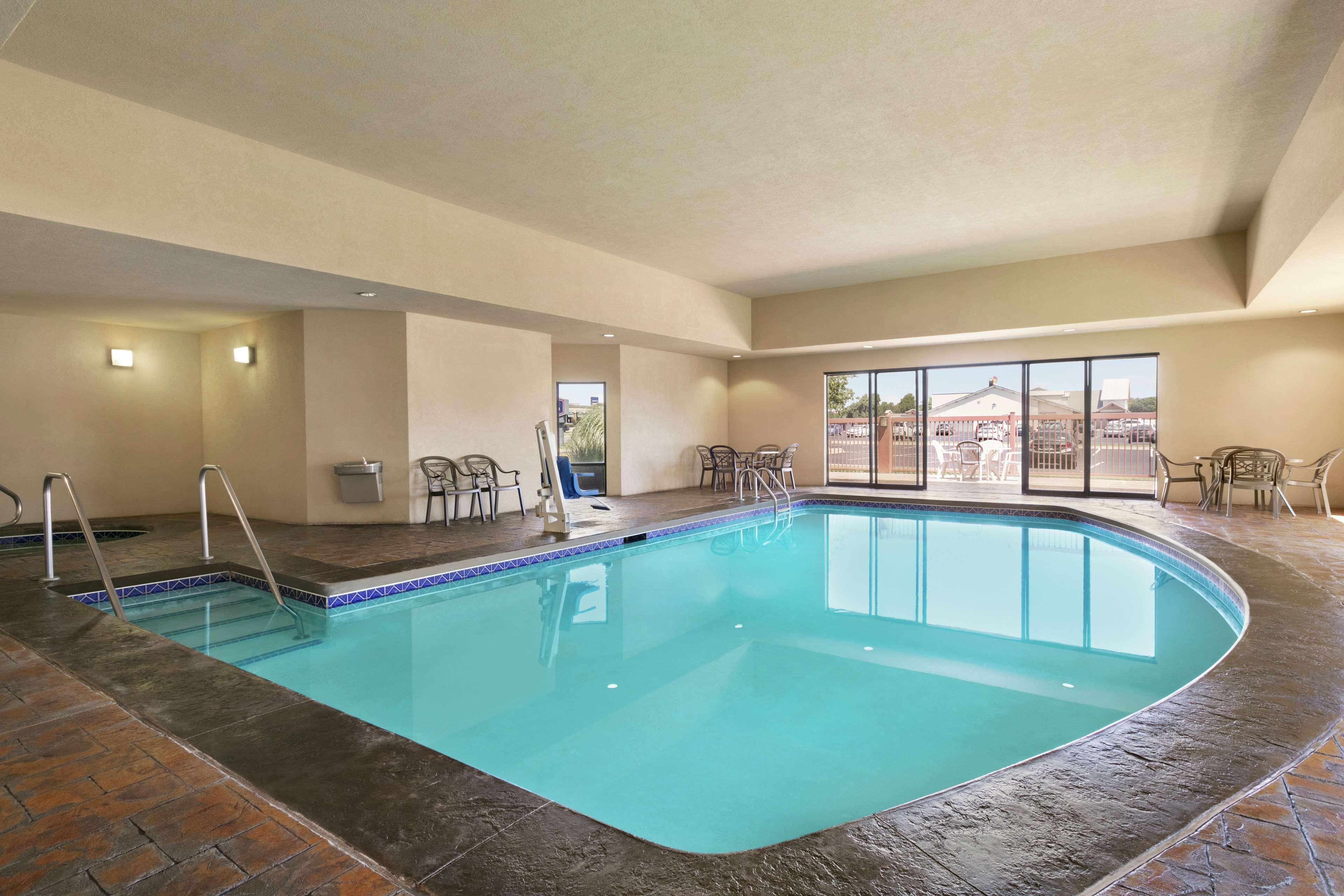 Hampton Inn & Suites Лотон Экстерьер фото
